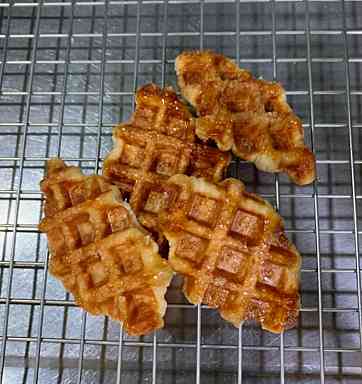 Mini Croffle Caramel Sugar (มินิคอฟเฟิล น้ำตาลคาราเมล)