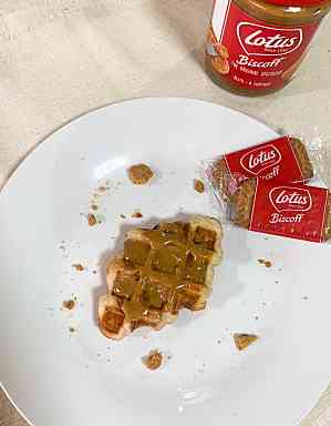Mini Croffle Lotus Biscoff (มินิครอฟเฟิล บิสคอฟในตำนาน)