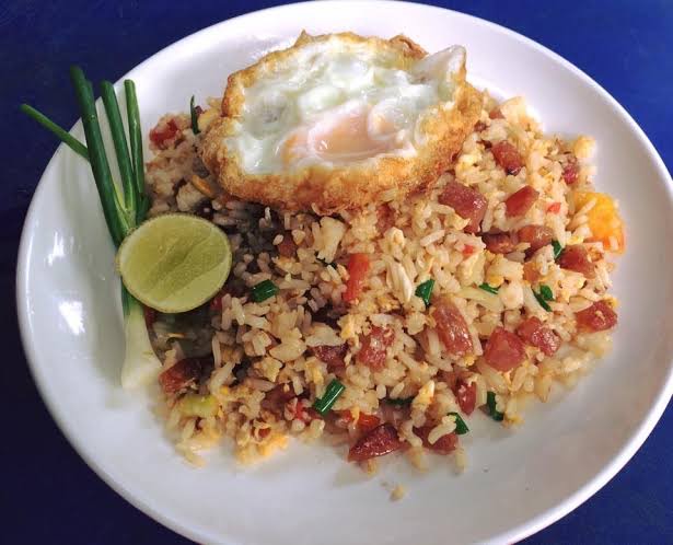 ข้าวผัดกุนเชียง