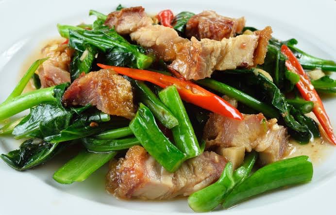 ผัดคะน้า (กับข้าว)