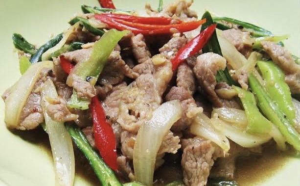 ผักพริกสด (กับข้าว)