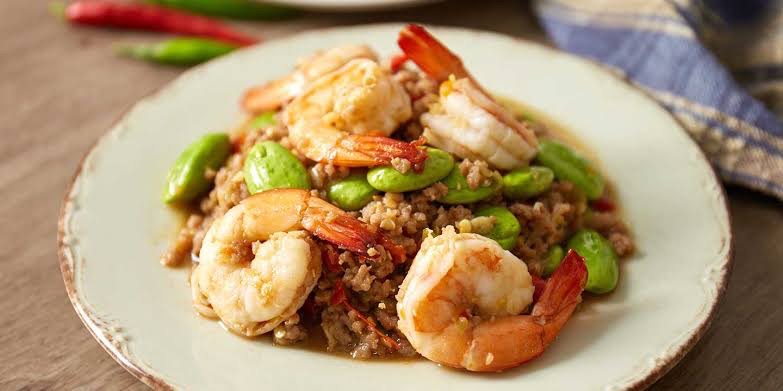 ผัดกะปิสะตอ (กับข้าว)