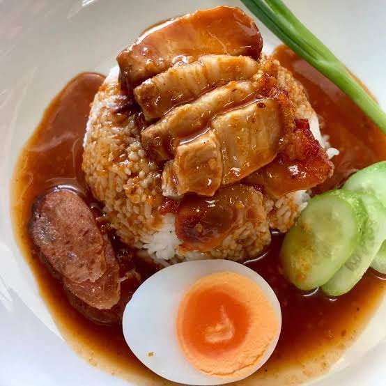 ข้าวหมูกรอบ