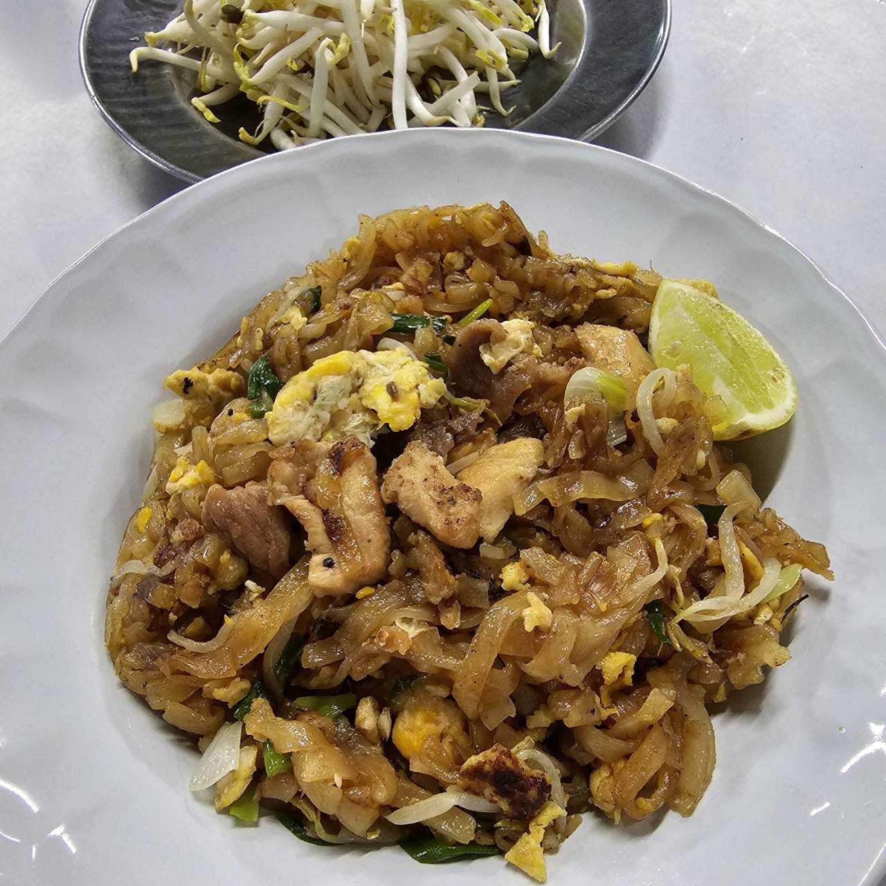 ผัดไทย
