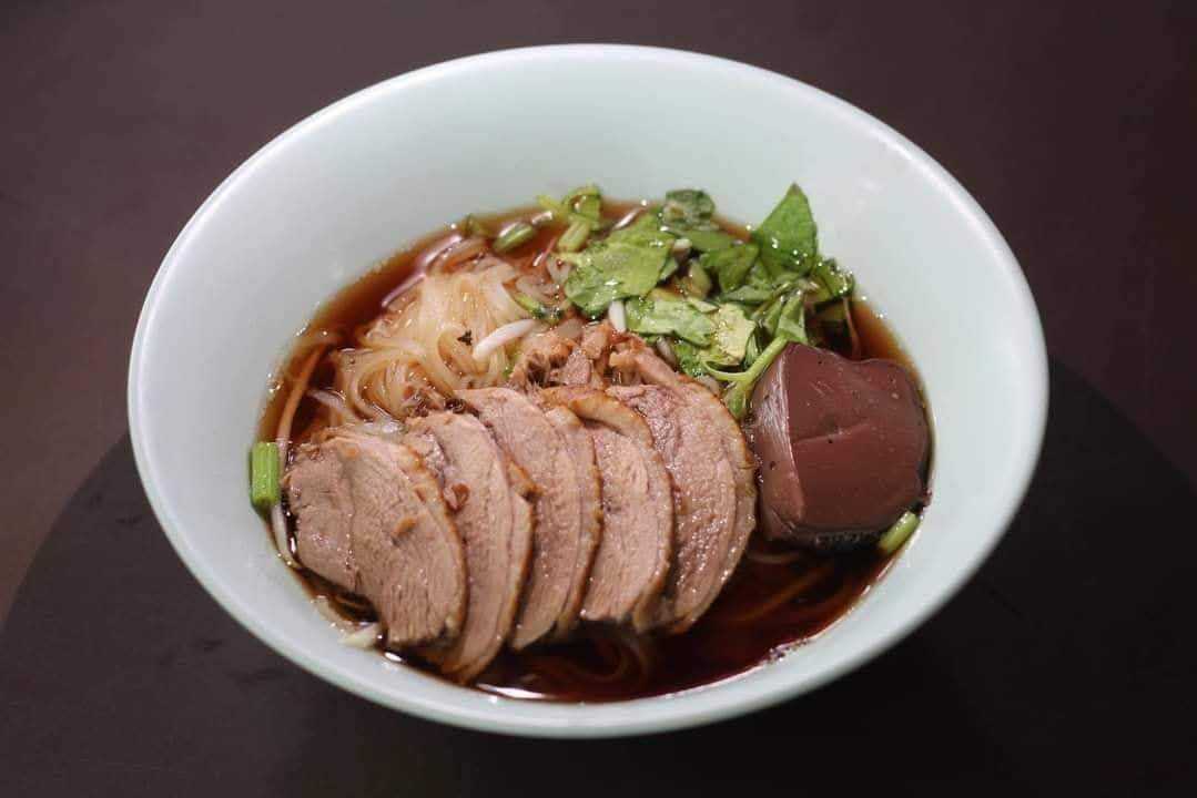ก๋วยเตี๋ยวเป็ดพะโล้