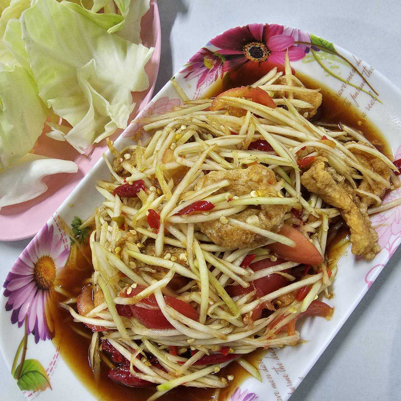 ตำแคปหมู